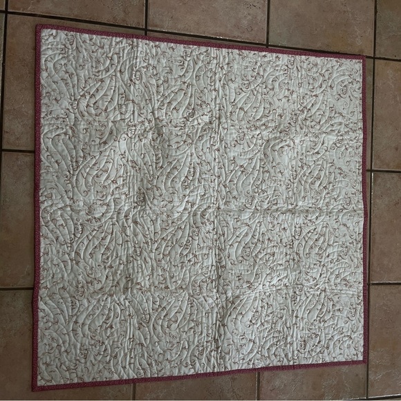 Handmade Red Cream Quilt 36” Square - Picture 5 of 6